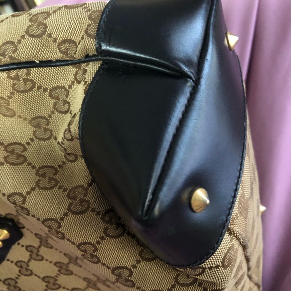 GORGEOUS EUC Authentic Gucci studded shoulder bag tote beige with black handle - Picture 7 of 15